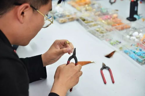 手中生花，藝術之美——工藝美術品設計之道